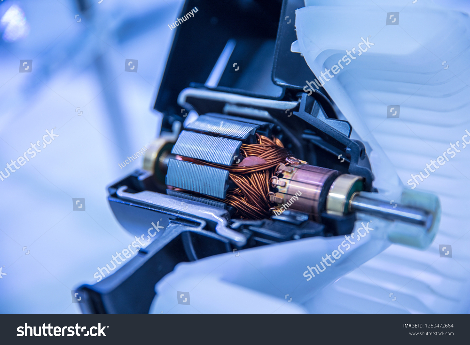 stock-photo-alternator-image-of-car-alternator-sectional-view-of-an-automobile-generator-1250472664